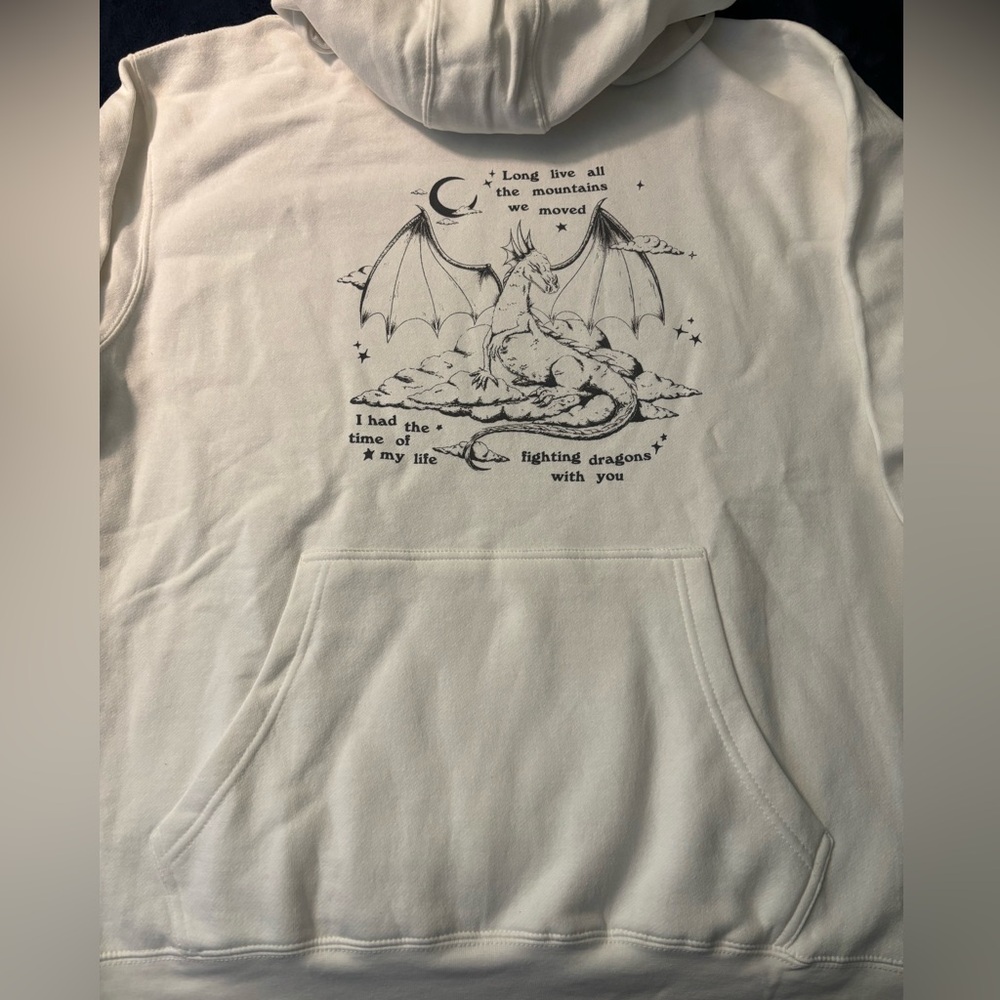 Taylor Swift Speak Now fighting dragons hoodie, XL